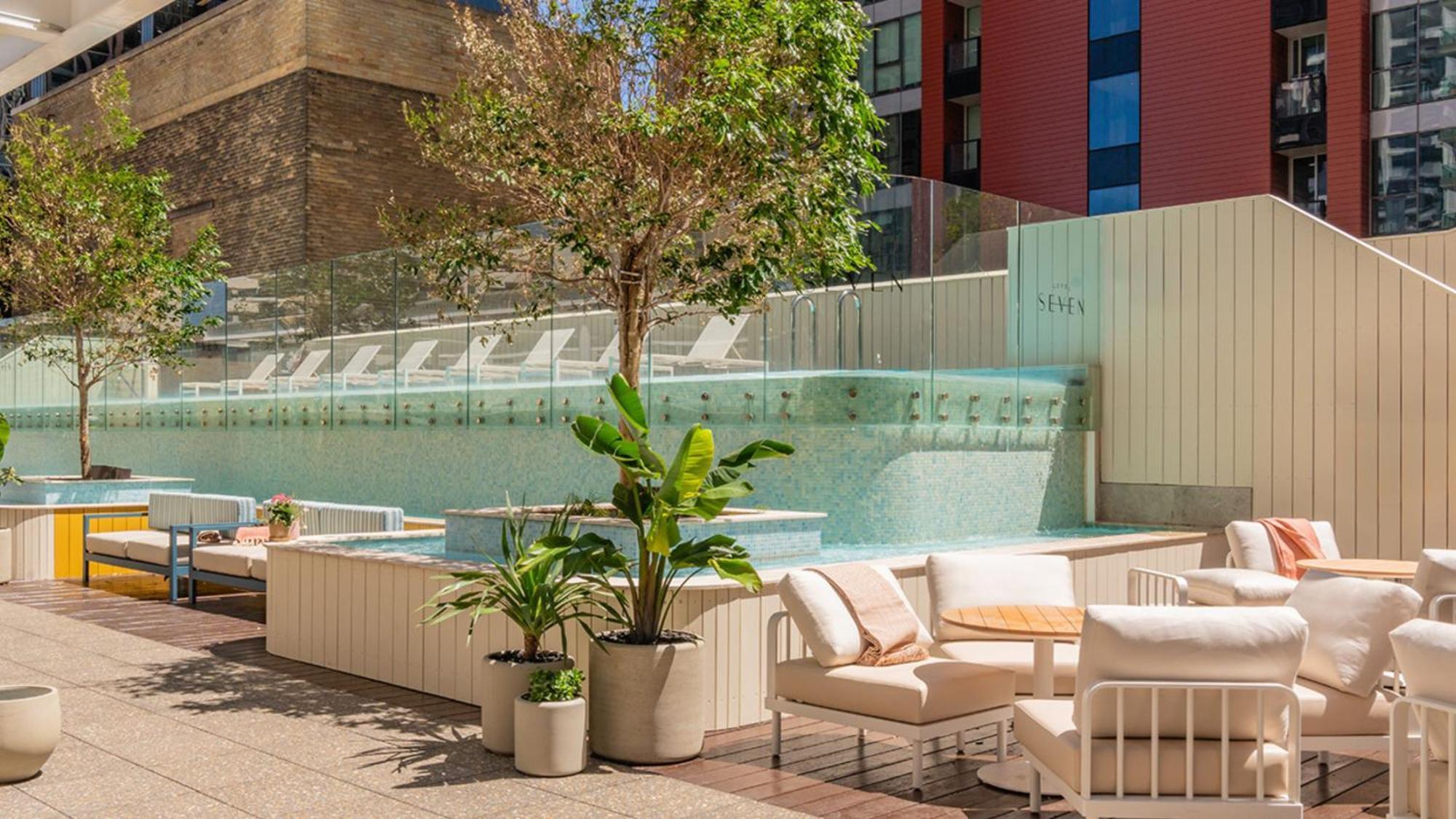 プリマス ホテル シドニー エクステリア 写真 The pool at the Hotel